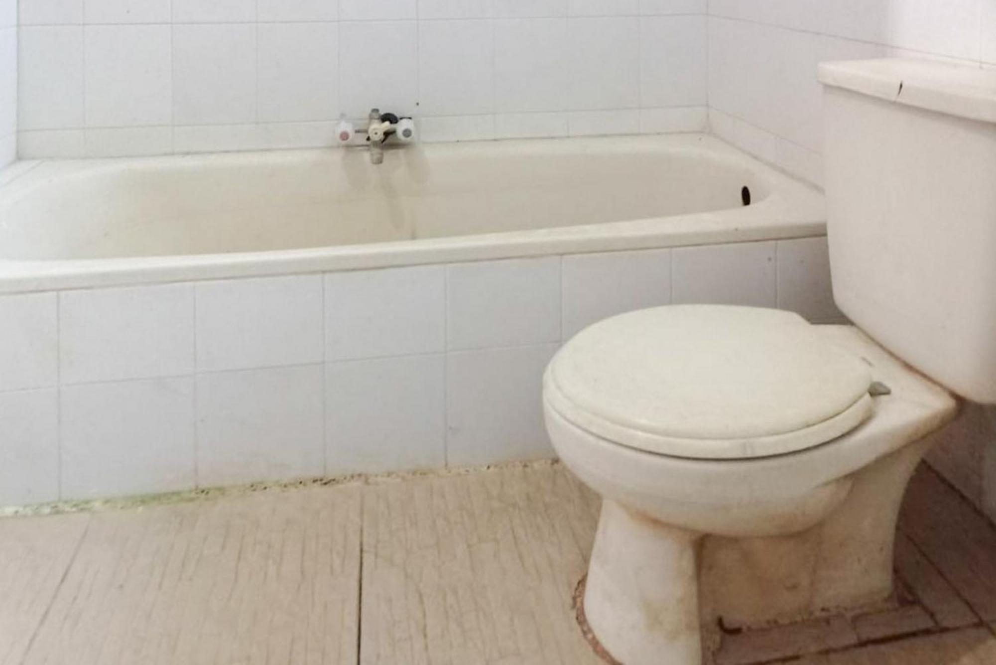Hotel Pantai Panjang Bengkulu Redpartner Buitenkant foto