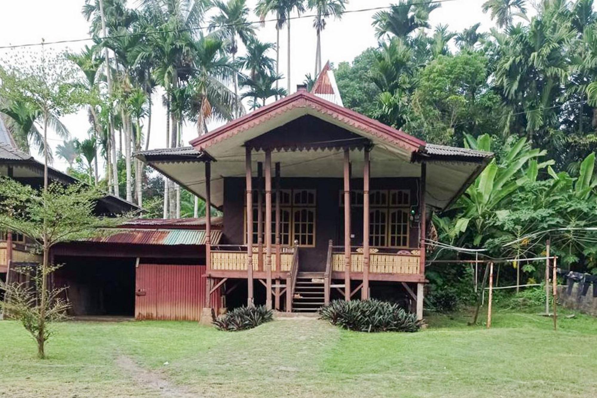Hotel Pantai Panjang Bengkulu Redpartner Buitenkant foto